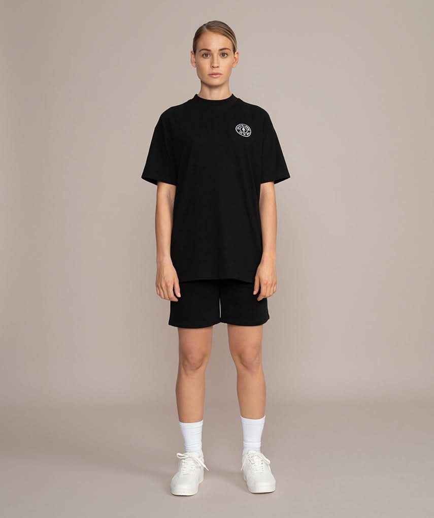 loose fitting black tshirt for golds gym
