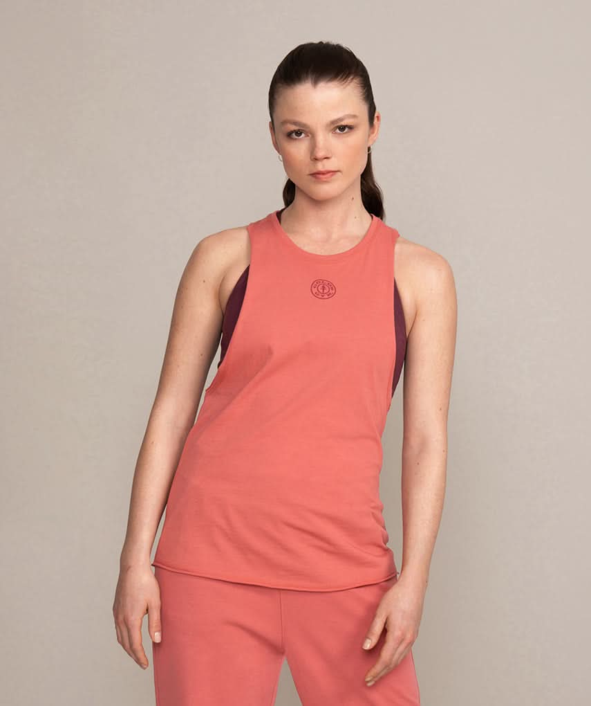 pink or peach tank top for the gym 